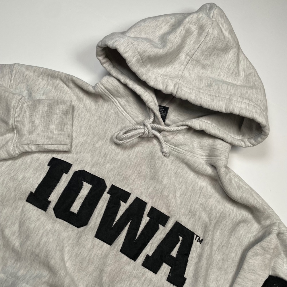 Signature Concepts Iowa Hawkeyes Hoodie Mens Medium Gray Heavyweight Sweatshirt